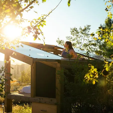 Kamp alanı Wild Orchard Farm San Costantino Albanese